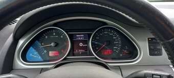 AUDI Q7 4,2 TDI V8 QUATTRO - 9