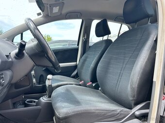 Toyota Yaris - 9