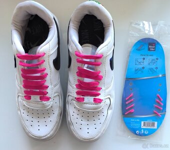Adidas, Nike - 9