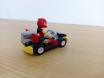Lego Friends 41352 - Velký závod - 9