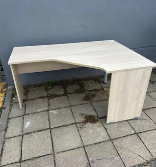 Kancelářský nábytek - 9