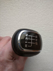 Rukojet' řadící páky Octavia II - 9