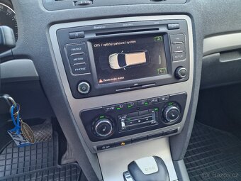 Škoda Octavia 2 Combi 2,0TDI 103KW DSG ELEGANCE TAŽNÉ - 9