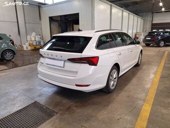 Skoda Octavia Combi 2.0 TDI Executive - Nafta - 9