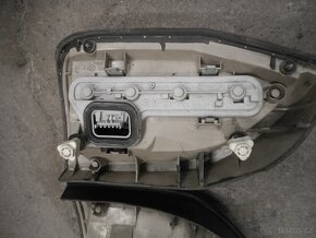 Zadní světla Opel Zafira A - 9