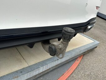 Mercedes-Benz Třídy C 200, 4MATIC, AMG, DPH, HYBRID - 9