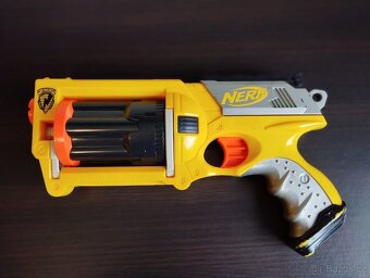PRODÁM pistole NERF - 9