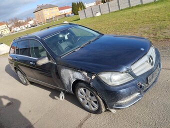 Prodám náhradní díly na mercedes c220cdi - 9