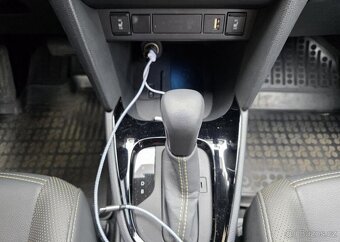 Toyota Yaris Cross 1.5-HYBRID-AUTOMAT-ZÁRUKA - 9