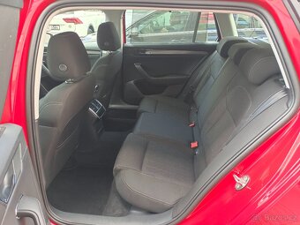 Škoda Superb 3 Combi Style iV 1.4TSI 150kW 84tkm DSG Virtual - 9