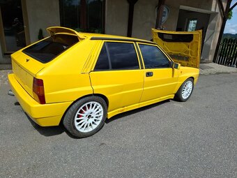 Lancia Delta - 9