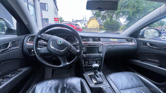 Vůz na náhradní díly Škoda Superb 2 kombi 11 CFFB MTZ LF9R - 9