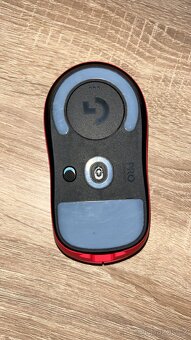 Logitech klávesnice G713 + Logitech Superlight myš - 9