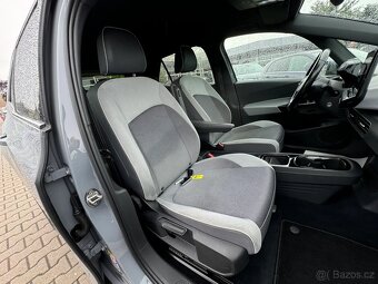 Volkswagen ID.3 Peroformance 150kw,matrix,kamera,keyless,TČ - 9