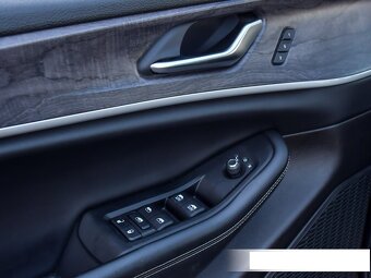 Jeep Grand Cherokee 3.6L V6 Limited Diamond Black 2023 - 9