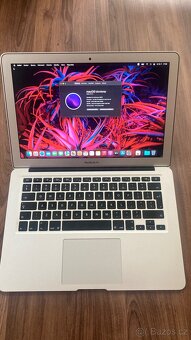 Apple Macbooky levně - 9