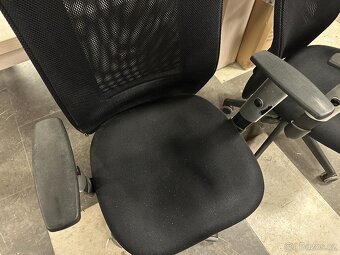 Výprodej kanceláře – Kancelářská židle - 3 ks za 2 000 Kč - 9