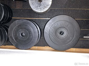 posilovací věž se závažím - 9