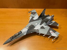 SU-35 - model letadla 1:72 - 9