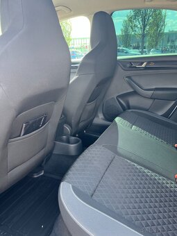 Škoda Rapid (1.0 TSI) Liftback - 9