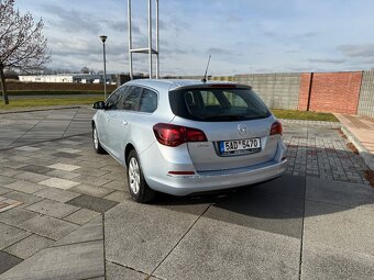 Opel Astra combi - 1.6CDTi 81kW - 1.majitel - 182.661Km - 9