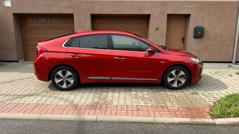Elektromobil Hyundai Ioniq 1. majitel, možný odpočet DPH. - 9