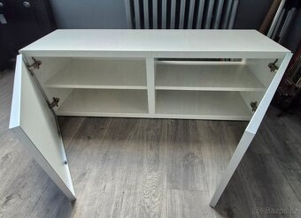 IKEA BESTA - 2 nástěnné skříňky+ zdarma TV stolek - 9
