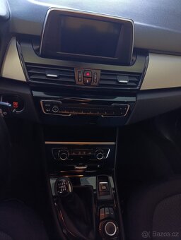 BMW 218d Gran Tourer 7míst - 9