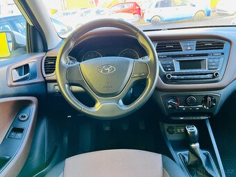 HYUNDAI i 20 1.2 i BENZÍN NAJETO JEN 50 TIS KM - 9
