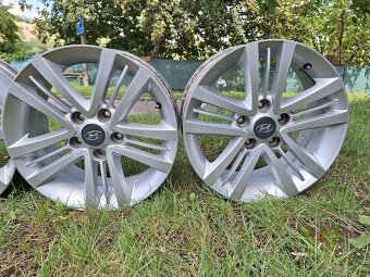 Alu kola Hyundai R16 5x114.3 ET 36 originál - 9