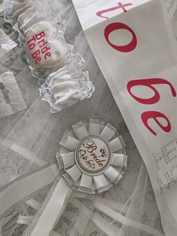 Krásné svatební šaty vel. XS-M + svatební doplňky zdarma - 9