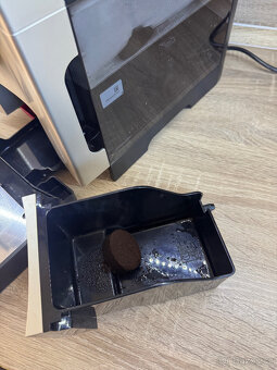 Delonghi magnifica Evo kávovar, nevhodný dárek - 9