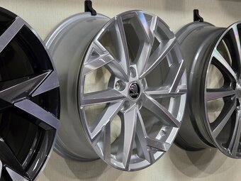 originál alu ŠKODA Octavia IV Avior 7,5x18" 5x112 ET48 R18 - 9