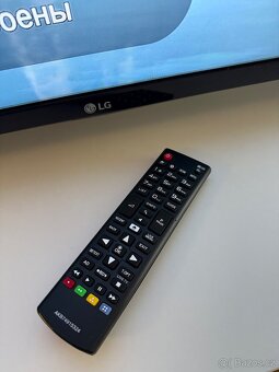 LG 43” 4K UHD Smart TV | YouTube | DVB-T2 | Stav jako nový - 9