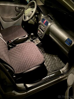 Auto na opravu – kompletní, neprodávám po dílech - 9