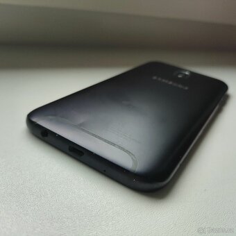 Samsung Galaxy J5 Duos (2017)  5,2" AMOLED/ NFC/ LTE - 9