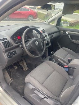 Volkswagen Touran 2.0D EcoFul, na splátky bez registru - 9