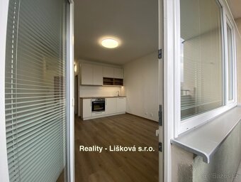 Pronájem nově zrekonstruovaného bytu 1kk s lodžií ul. Malát - 9