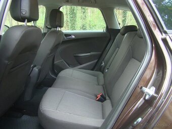 Opel Astra 2.0CDTi AUTOMAT - 9