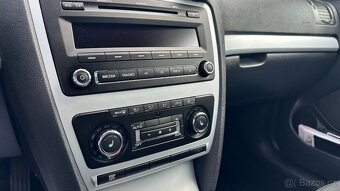 Škoda Octavia 1.6TDi VÝHŘEV SED., 100%KM - 9