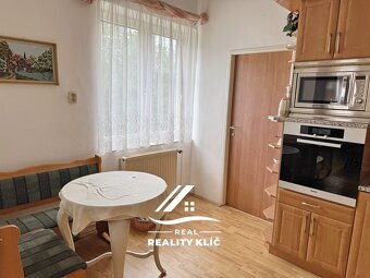 Pronájem prostorného bytu, s balkonem a krbem- 2+1, 102 m2 - 9