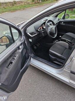 Peugeot 207 1.4.i 70 Kw Benzín  Rok.výroby 2008 - 9