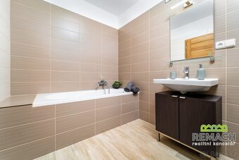 Pronájem, byt 3+kk, 110m2 Staré Město, ev.č. 03374 - 9