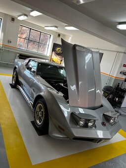Chevrolet corvette C3 5,7 - 9