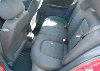 Škoda Fabia 1,4 i 16V Koupeno CZ 1. majit. benzín - 9