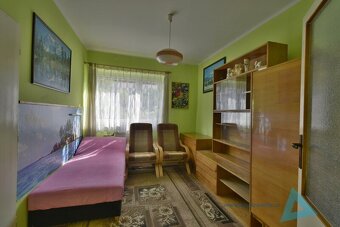 Prodej rodinného domu 4+1 s garáží, zahradou a kompletním zá - 9