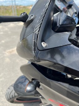 Honda CBR125R 2012 - 9