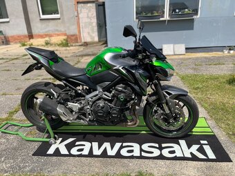 Kawasaki Z900 - 9