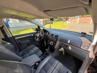 Volkswagen Touran 1,2tsi 7mist - 9