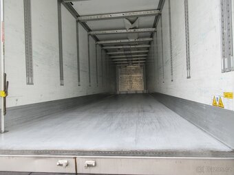 Schmitz SKO 24/L, Carrier Vector 1550, Nové pneu - 9